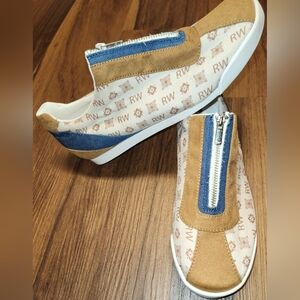 NWOT Bradford Exchange Womens Sz 8 Personalized Canvas Slip-On Zip-Up Sneakers